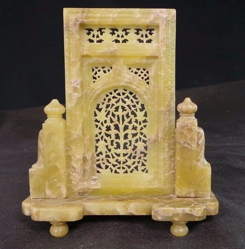 Chinese Carved Jade Screen Small Light Green