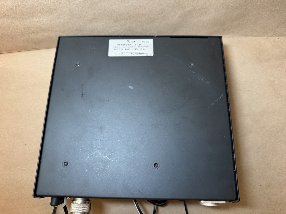 Telex RadioCom TT-44 Synthesized Wireless IFB Transmitter Powers On UNTESTED