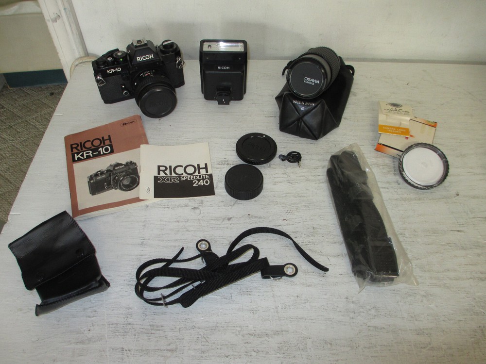 Riccoh KR-10 35mm Camera Bundle, Lens, Flash & More, Great Condition