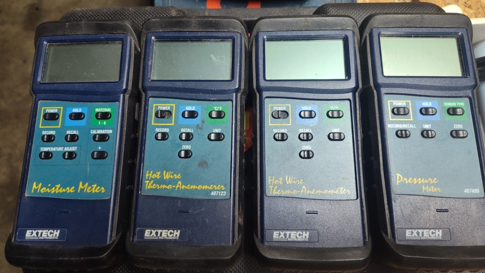 Extech Moisture Meter / Pressure Meter / Hot Wire  Thermo-Anemometer