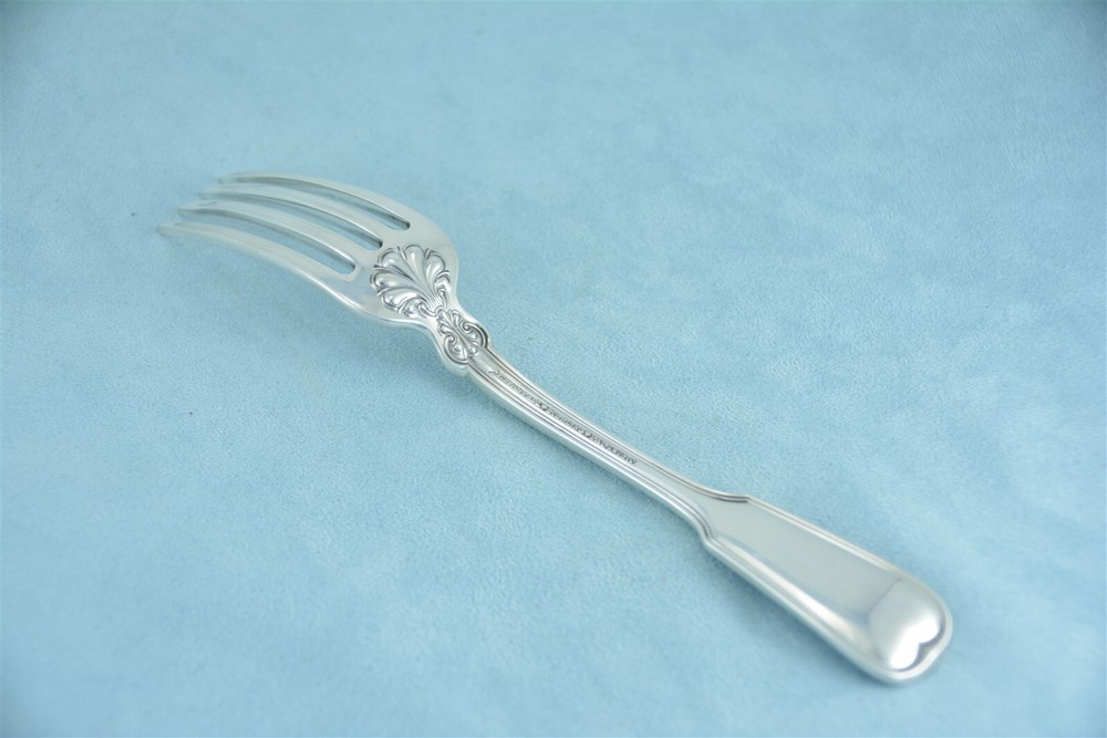 Tiffany & Co. Shell & Thread Sterling 6-3/4" Luncheon Dinner Fork No Monogram