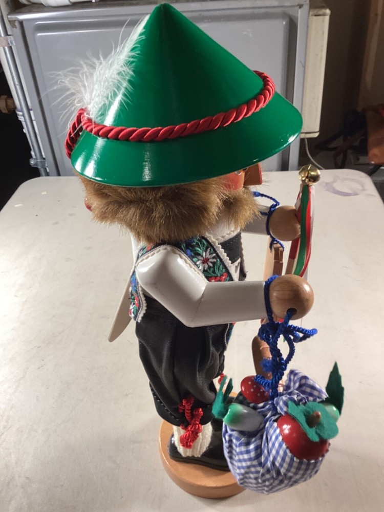 STEINBACH NUTCRACKER Bavarian Nutcracker With Green Hat Made In Germany