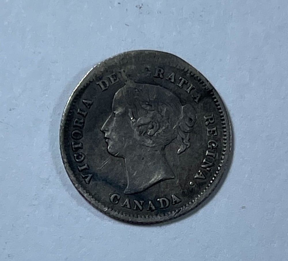 Error Canada 1872 5C clam shell (#2670) Very unusual