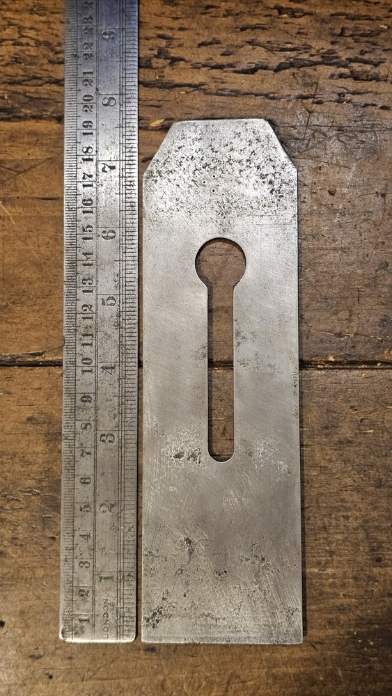 2 1/4" Parallel Plane Iron. Unmarked.