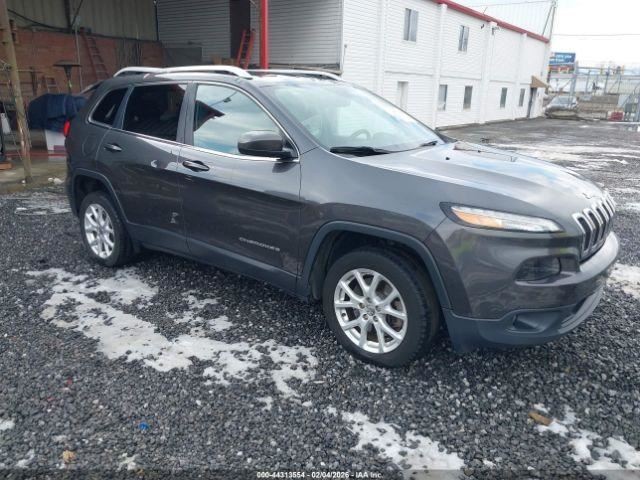 CHEROKEE 2016 Glove Box 4992949