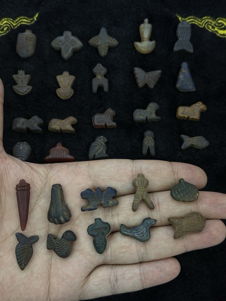 Ancient Old Lots of different 30 AMULETES representing various deities Beads