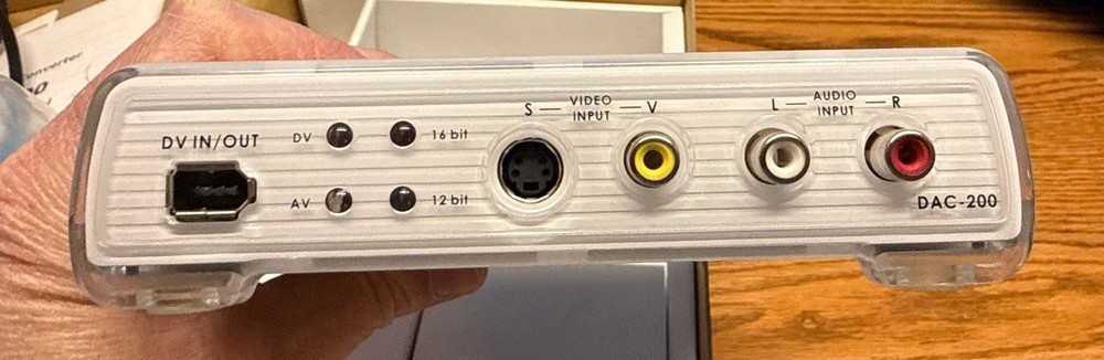 DATAVIDEO DAC-200 Analog to Digital Bi-Directional DVVideo Converter Encoder Box