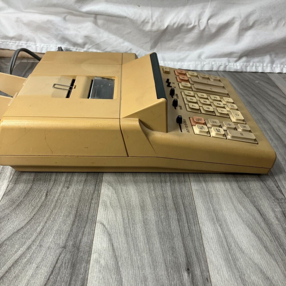 Vintage Facit Desktop calculator Model 2256 Beige