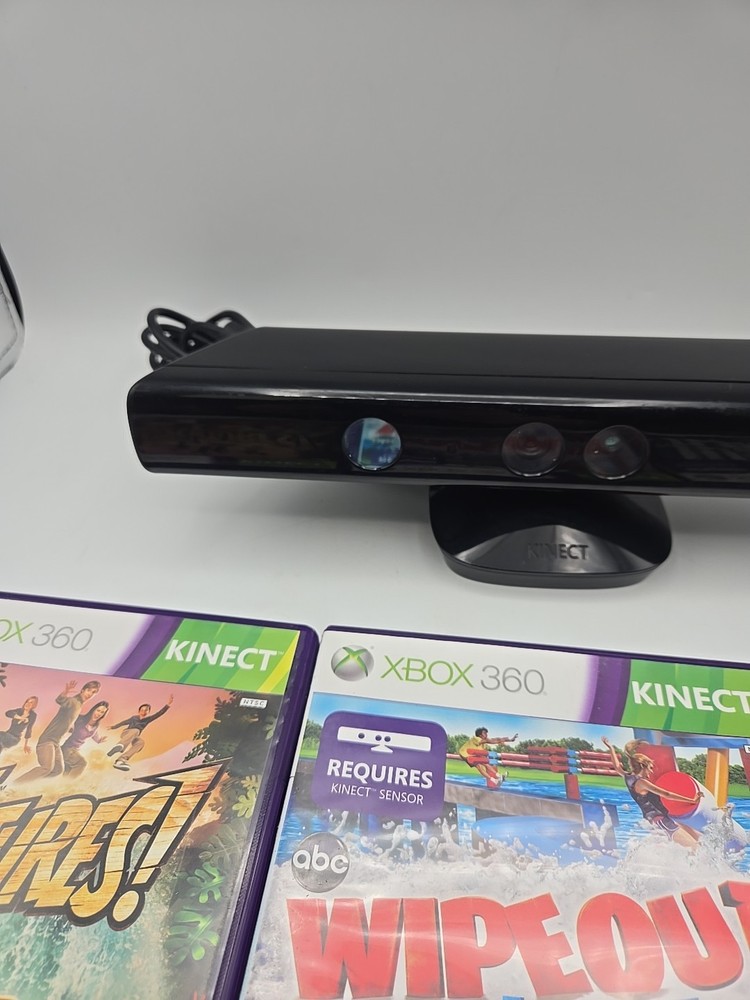 Xbox 360 Kinect Bundle: Sensor Bar 1414 with Adapter And 3 Kinect Games - TESTED