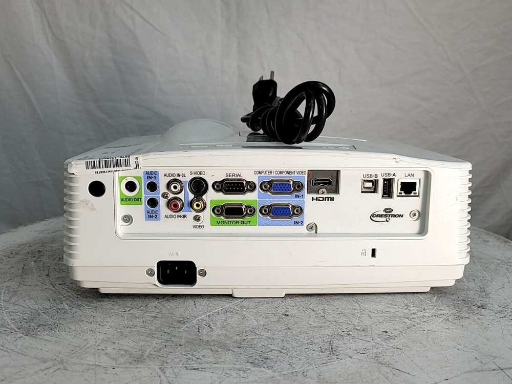 MITSUBISHI WD570U DLP Projector SEE NOTES