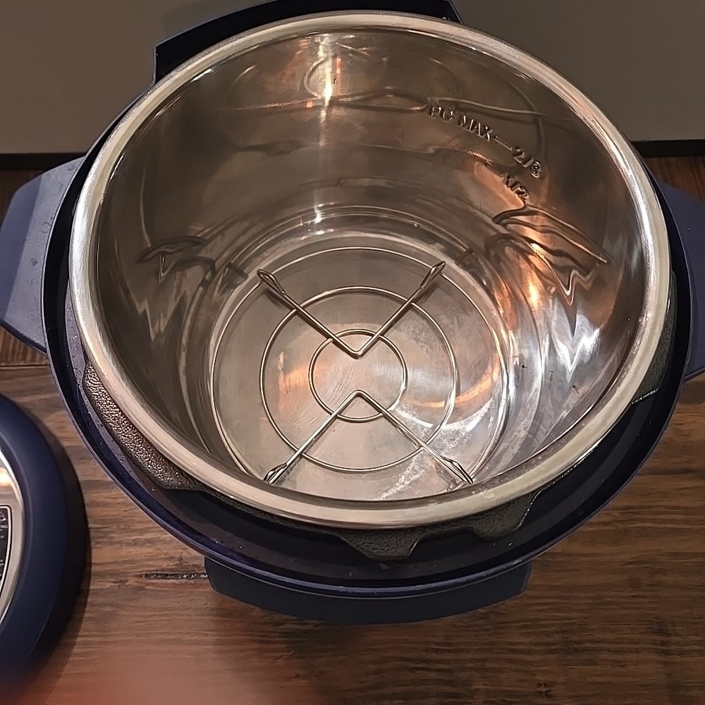 Instant Pot Navy Blue Multi-Function IP-LUX 60 - 6 Quart - Tested Works Great