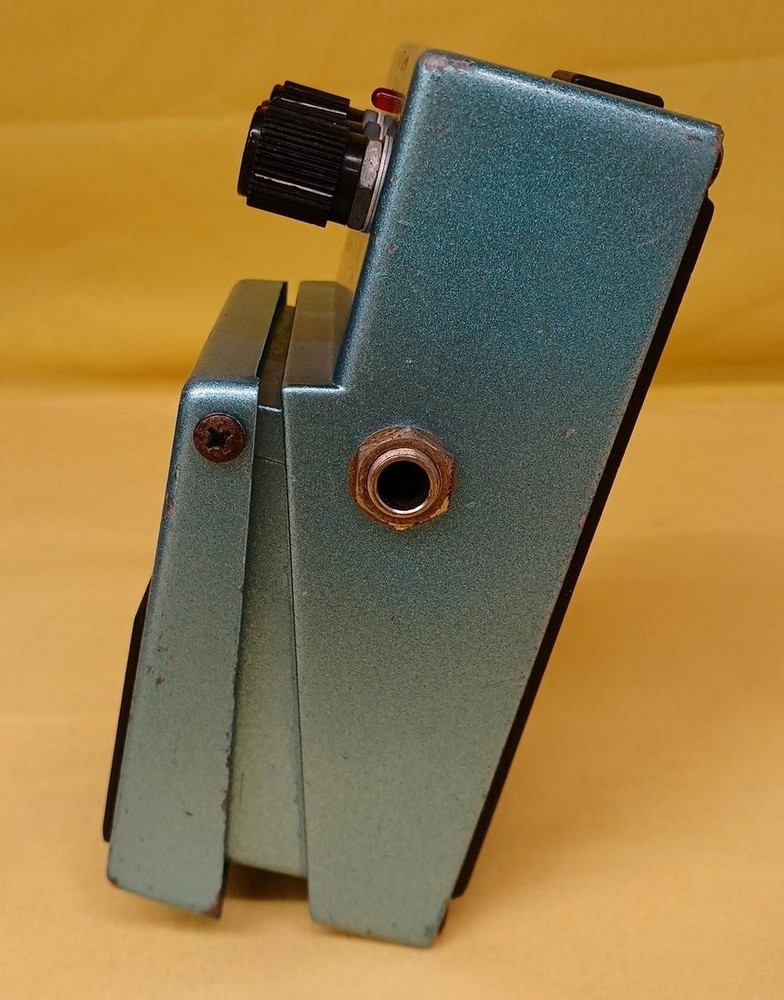 BOSS CE-3 Chorus Guitar Effect Pedal Used