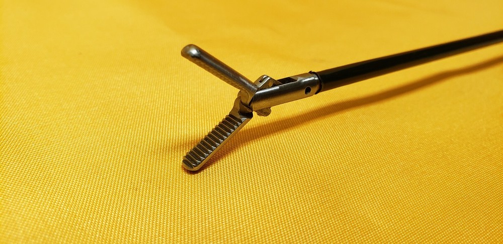 Codman Surgical Laparoscopic Monopolar Grasping Forceps 5mmx33cm