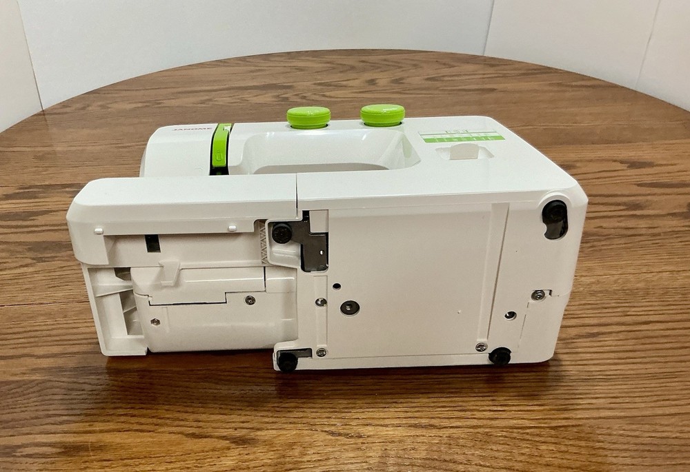 Janome Sew Fresh Sewing Machine Model 311LE