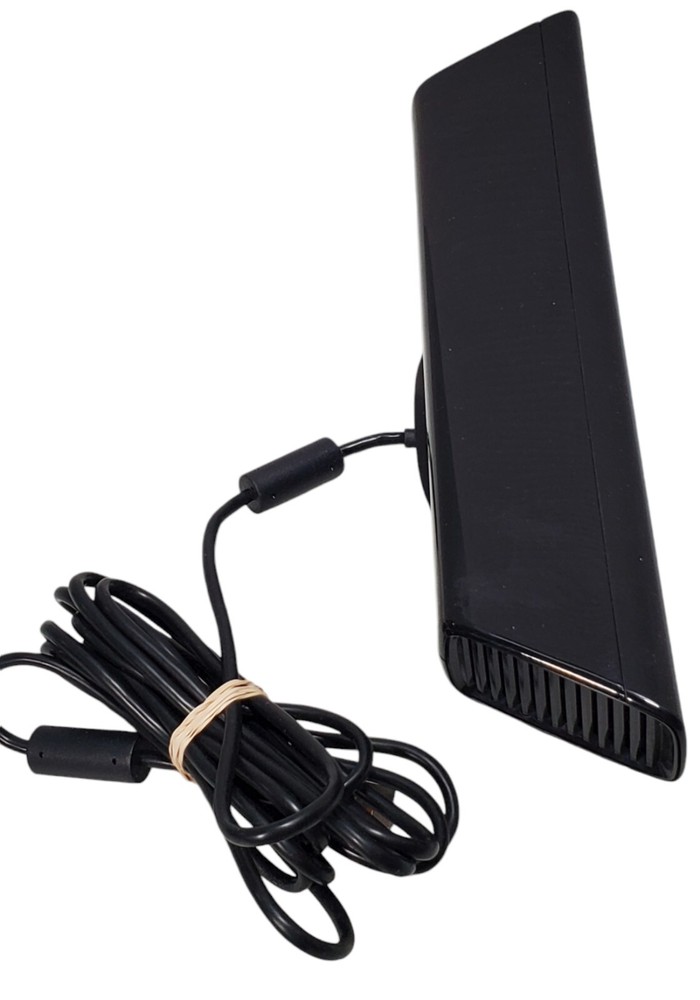 Xbox 360 Kinect Sensor Camera Bundle with Kinect Adventures Complete In Box CIB