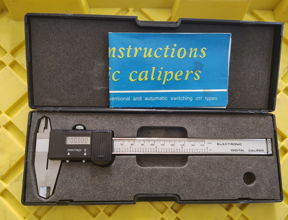 SHAN ELECTRONIC DIGITAL CALIPER MODEL: P6394