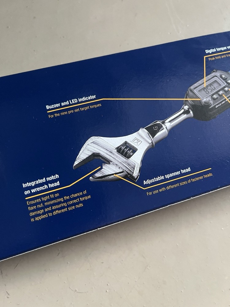 YELLOW JACKET DIGITAL ADJUSTABLE TORQUE WRENCH 60648