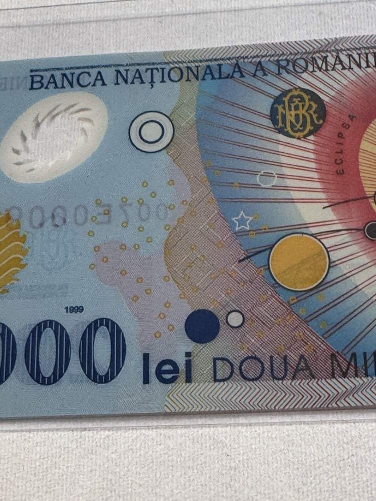 1999 Romania 2000 Lei Total Eclipse Polymer Banknote P# 111a