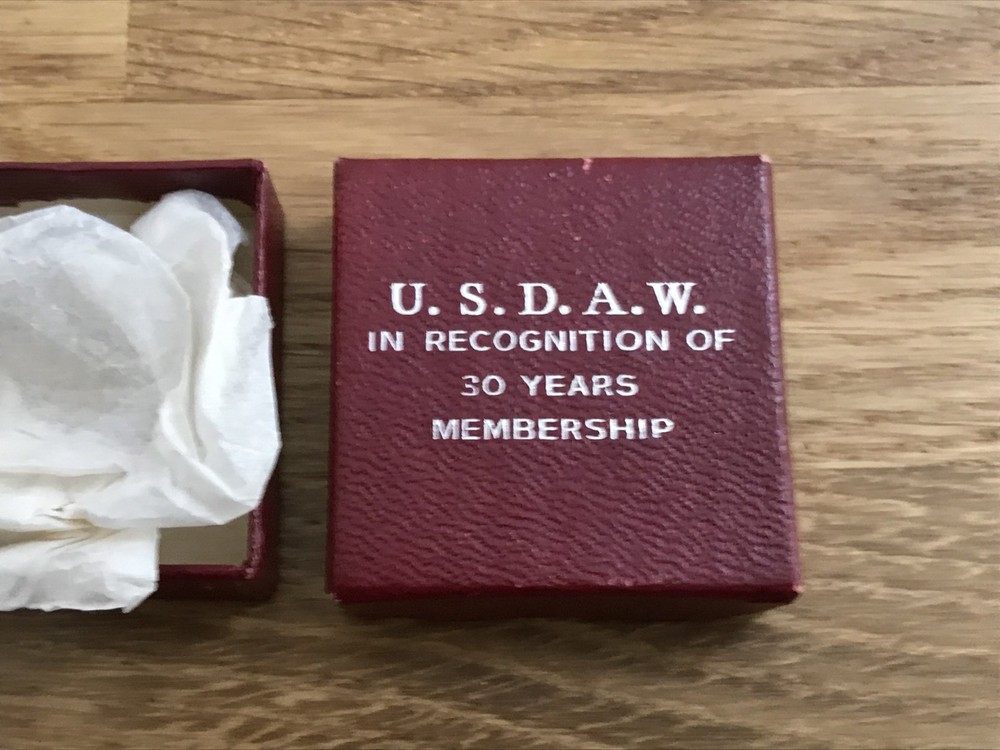 nice old 1966 dated solid silver USDAW union 30 year membership boxed