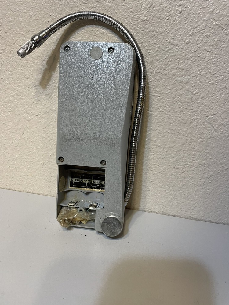 Tif 5000 Leak Detector Device w/ Leather Case AS/IS