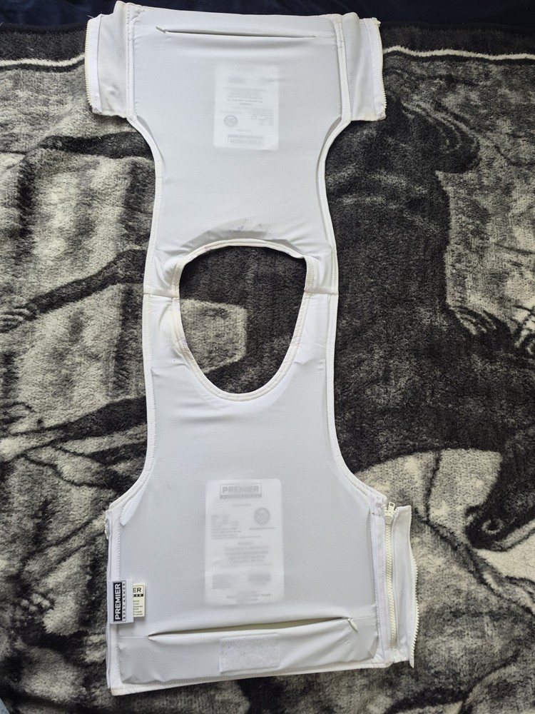 Discreet Executive Vest - Level IIIA DEV-WHITE-S Size Small