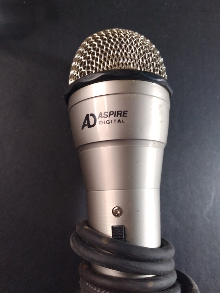 Aspire AD Digital Silver Hand Held Microphone with cable