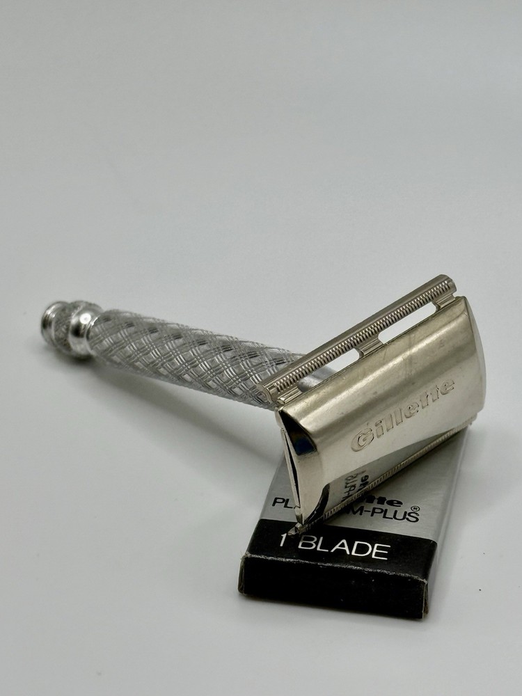 Vintage Gillette Double Edge Razor & Platinum Plus Blade. Date code T4