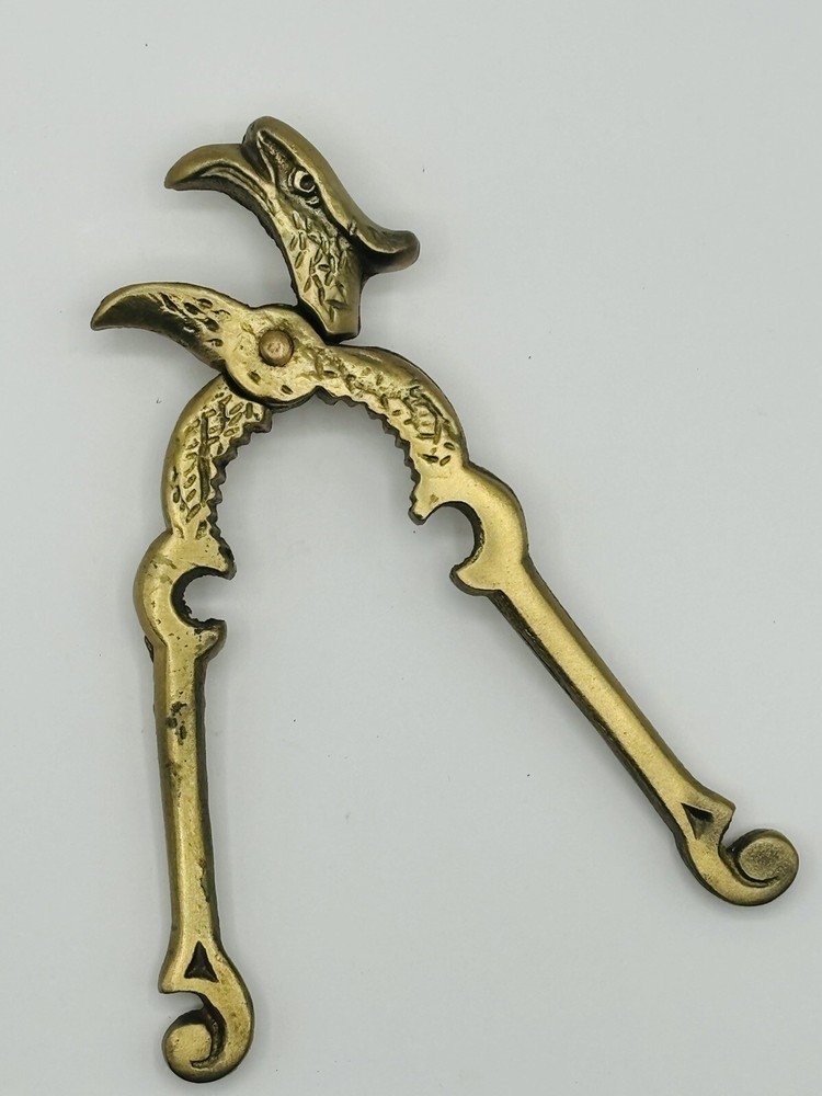 ANTIQUE FEDERAL EAGLE - NUT/SEAFOOD CRACKER SOLID BRASS NUTCRACKER RARE