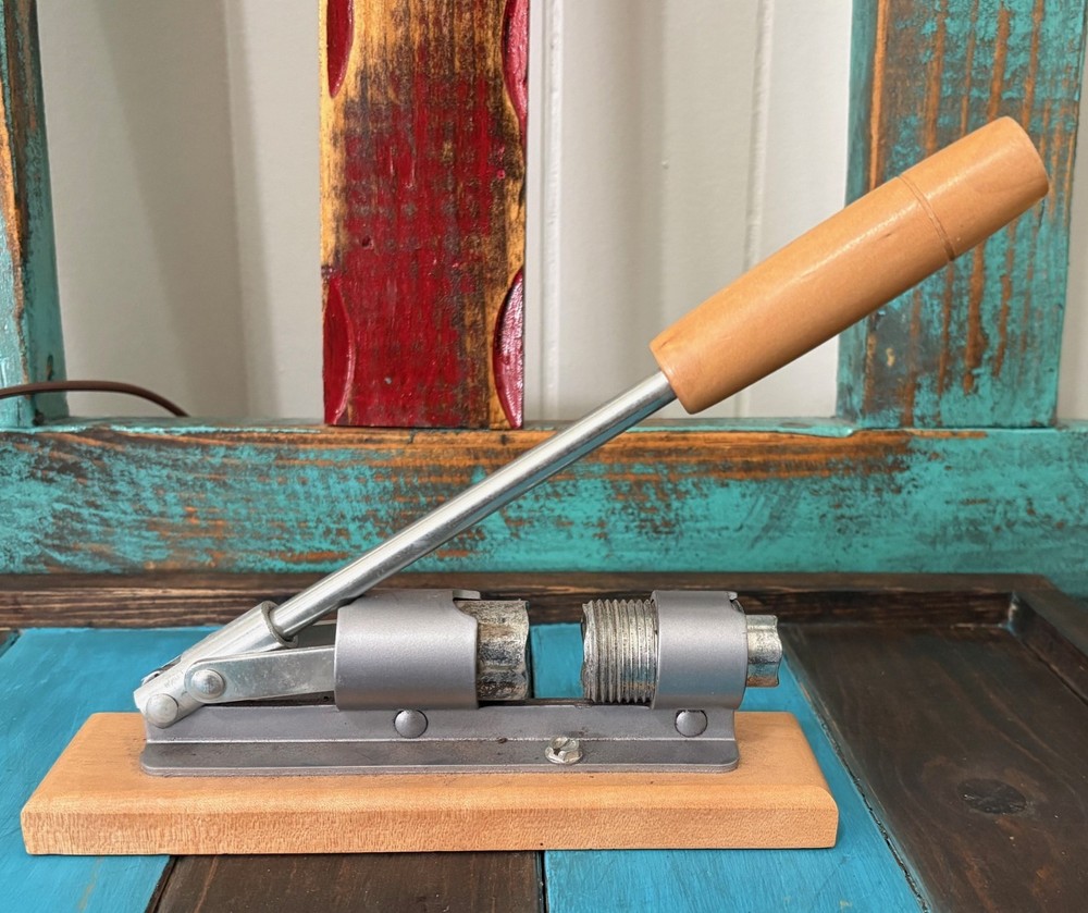 Nutcracker Heavy Duty Nut cracker Pecan Cracker Walnut Cracker Plier Opener Tool