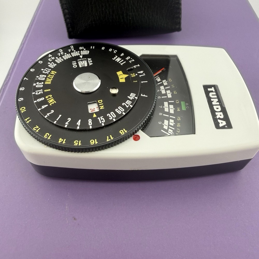 Tundra CdS Exposure Meter Model D-3 W/Case