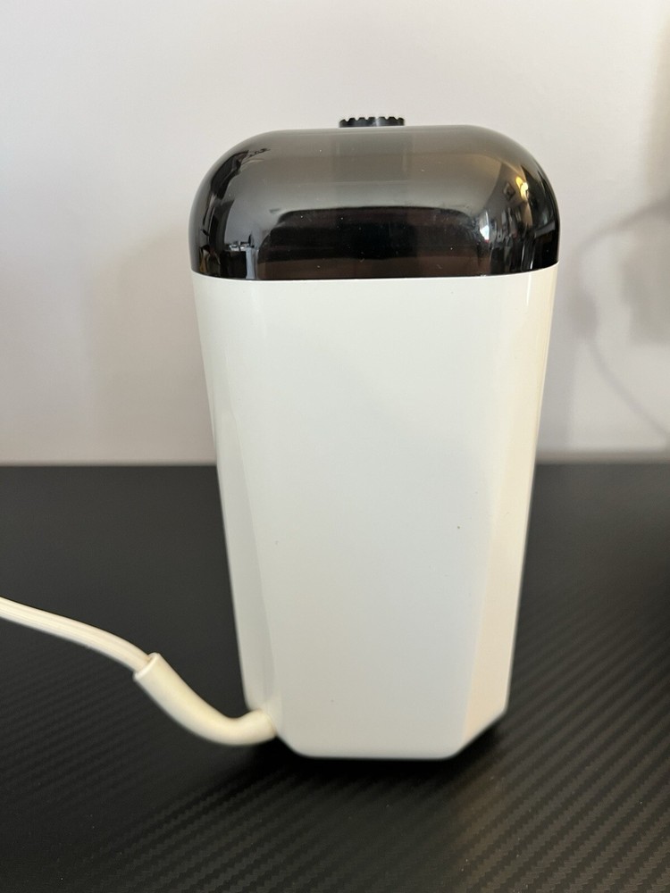 Grindmaster Cafemill White & Black Coffee Grinder Cleaning Brush