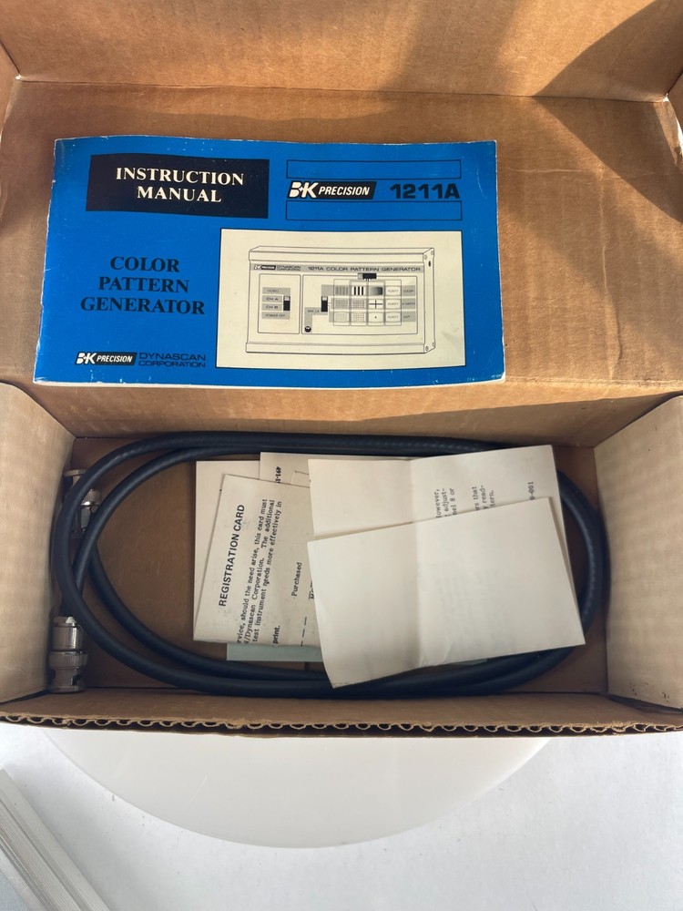 BK Precision 1211A Color Pattern Generator Powers On w/ Box Manual