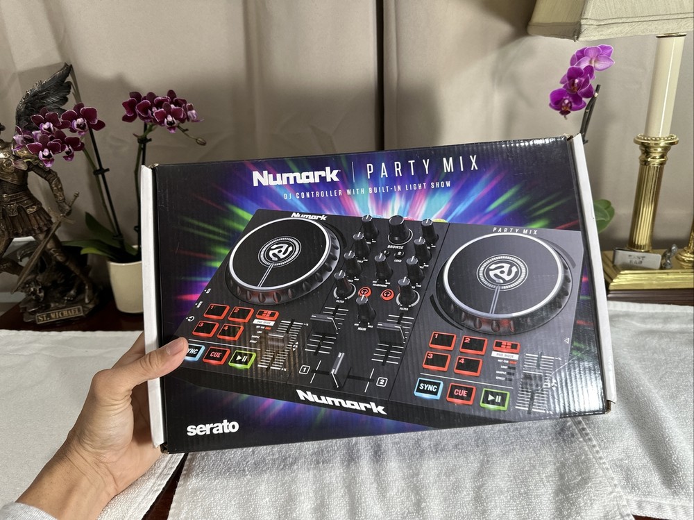 Numark Party Mix II Double Deck Controller with Party Lights NO Power Cord