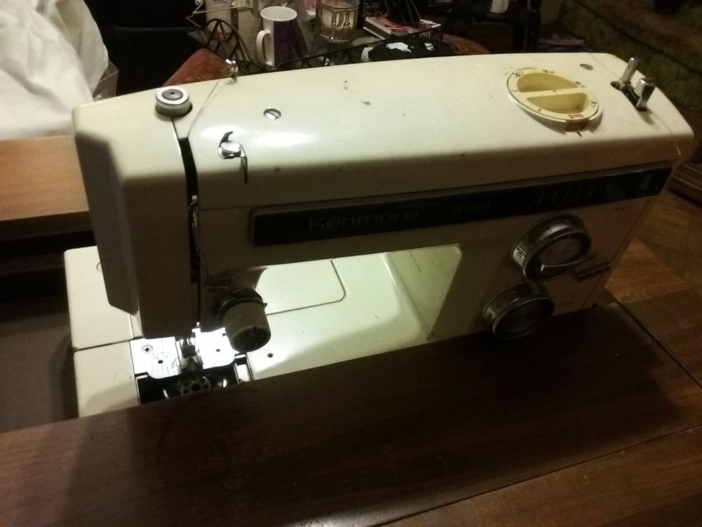 VINTAGE (Sears Kenmore sewing machine) Model# 196 9355 5