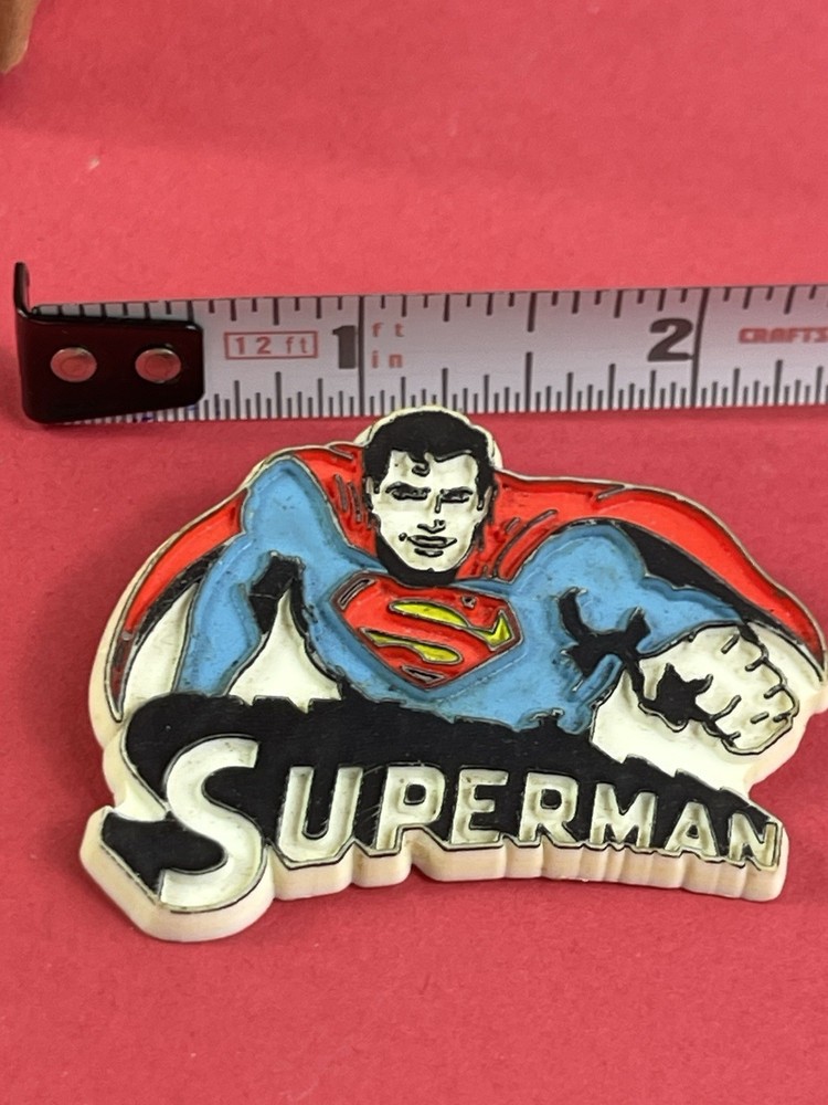 Vintage Classic 1970’s , Superman Pinback Plastic Button Badge