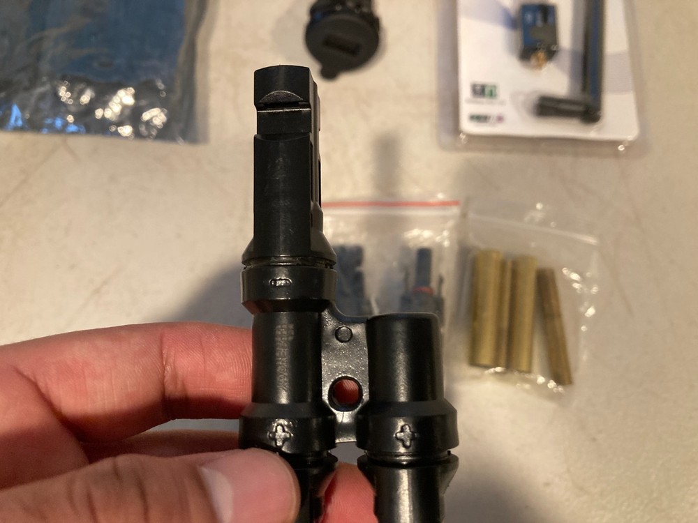 Solar Panel MC4 Connectors Fuse Holder USB Socket 30A WiFi Adapter Kit Set