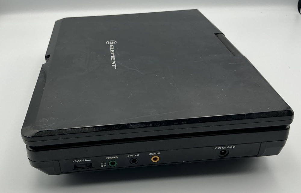 Element Electrnics E1023pd Portable DVD player