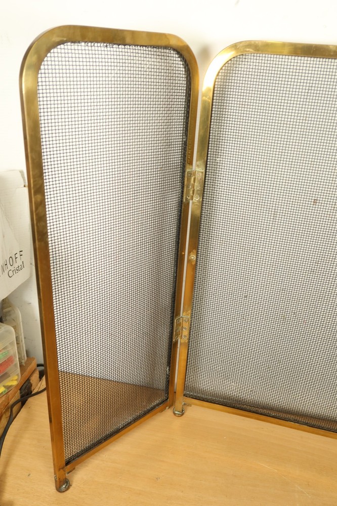 Vintage Solid Brass Fire Guard Fireplace Spark Spit Screen Folding 3 Mesh Part