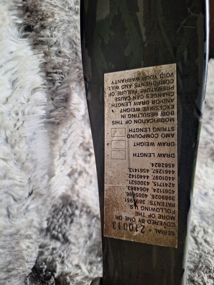 Bear Flare II Compound Bow Camo