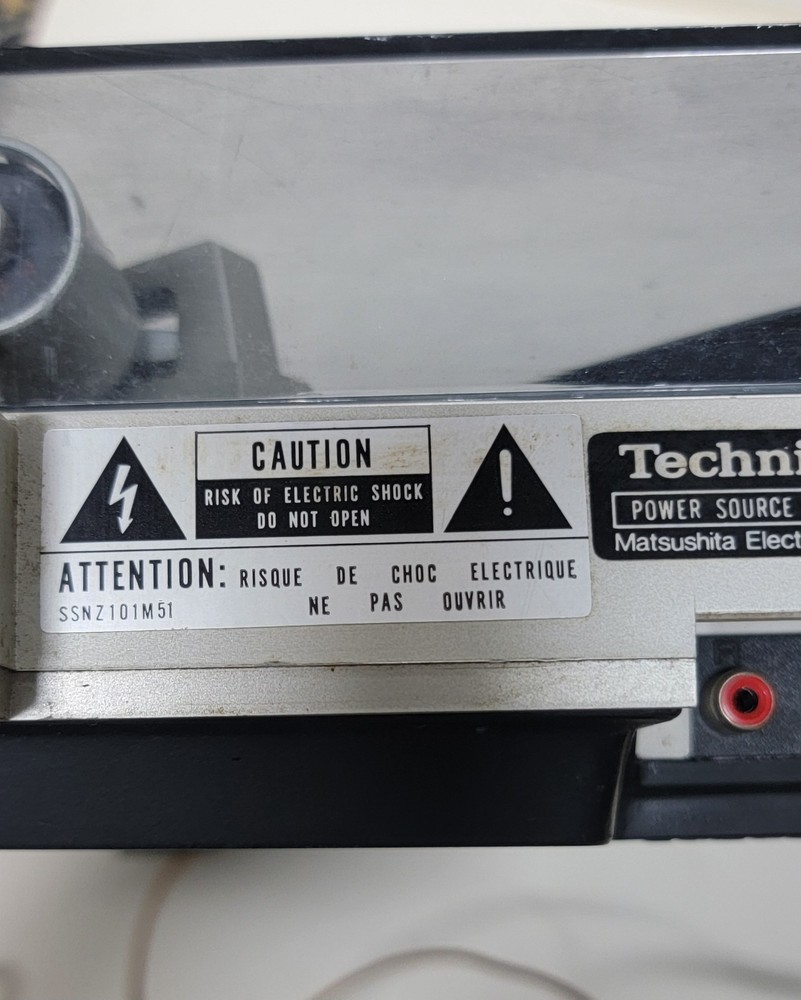 Technics SL-Q200 Direct Drive Turntable Quartz Lock Tested & Working