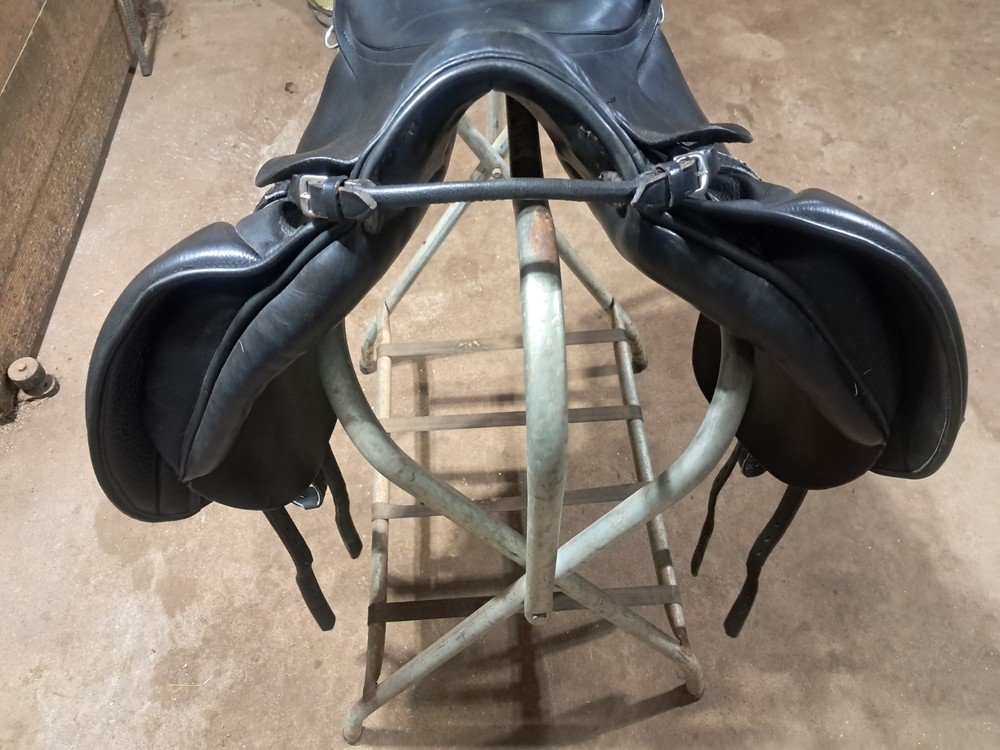 Stubben Benni's Harmony 19" XW Saddle