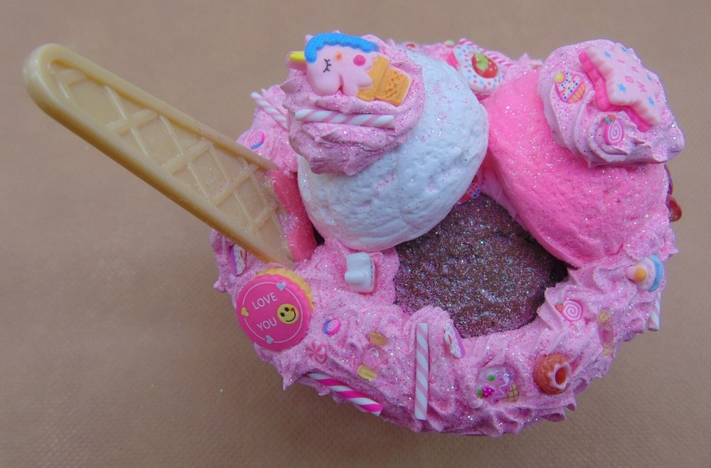 "Neopolitan" Fake Bake Ice Cream Cup