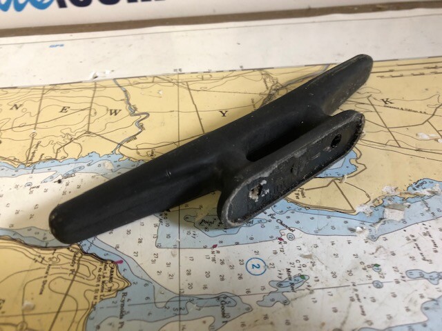 Seadog 6 1/2" Nyon Cleat