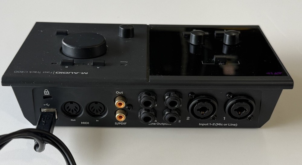 M-Audio Fast Track C400 USB Audio Interface, MIDI/S/PDIF, 2 Mic/Line Inputs