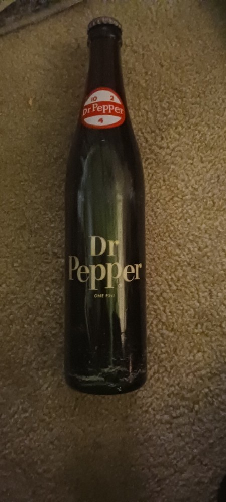 Dr. Pepper 10 2 4 HALF QUART Bottle never opened