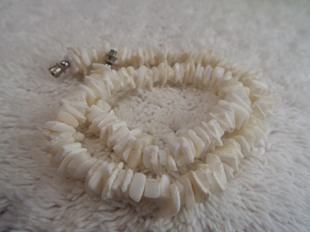 White Shell Necklace (G13)