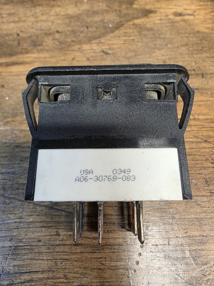 Used Freightliner Sleeper Panel Dome Light A06-30769-083