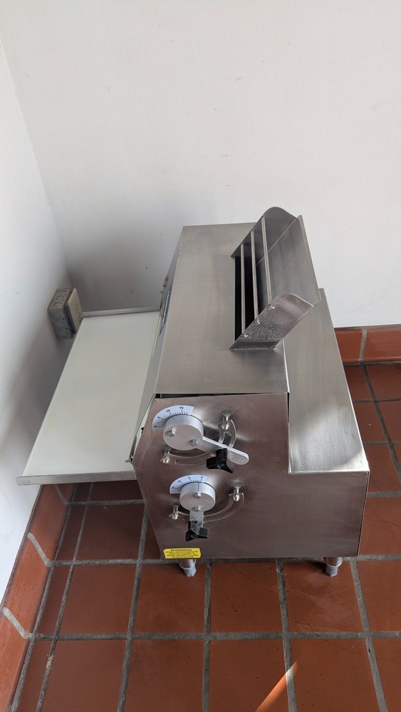 Somerset CDR-2000 Two Stage Dough Sheeter