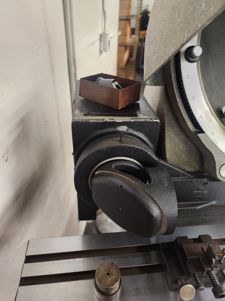 JONES AND LAMSON OPTICAL COMPARATOR MODEL PC-14A