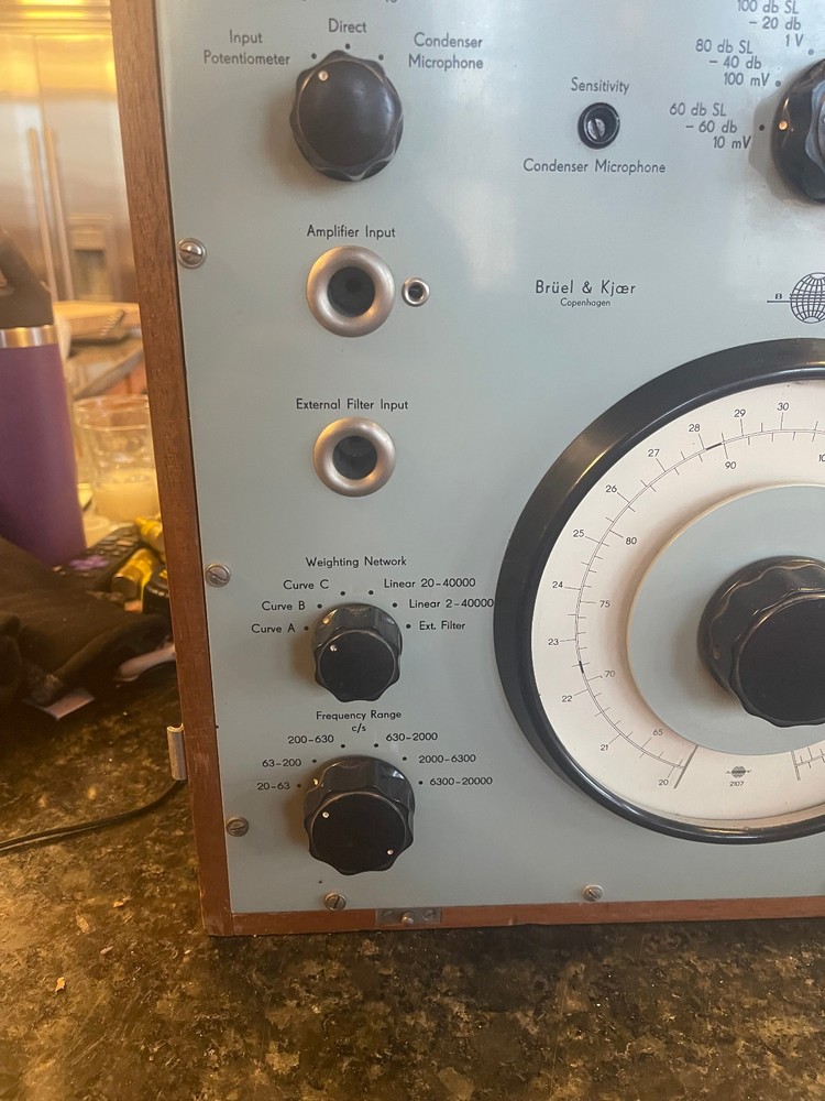 B&K Frequency Analyzer Type 2107